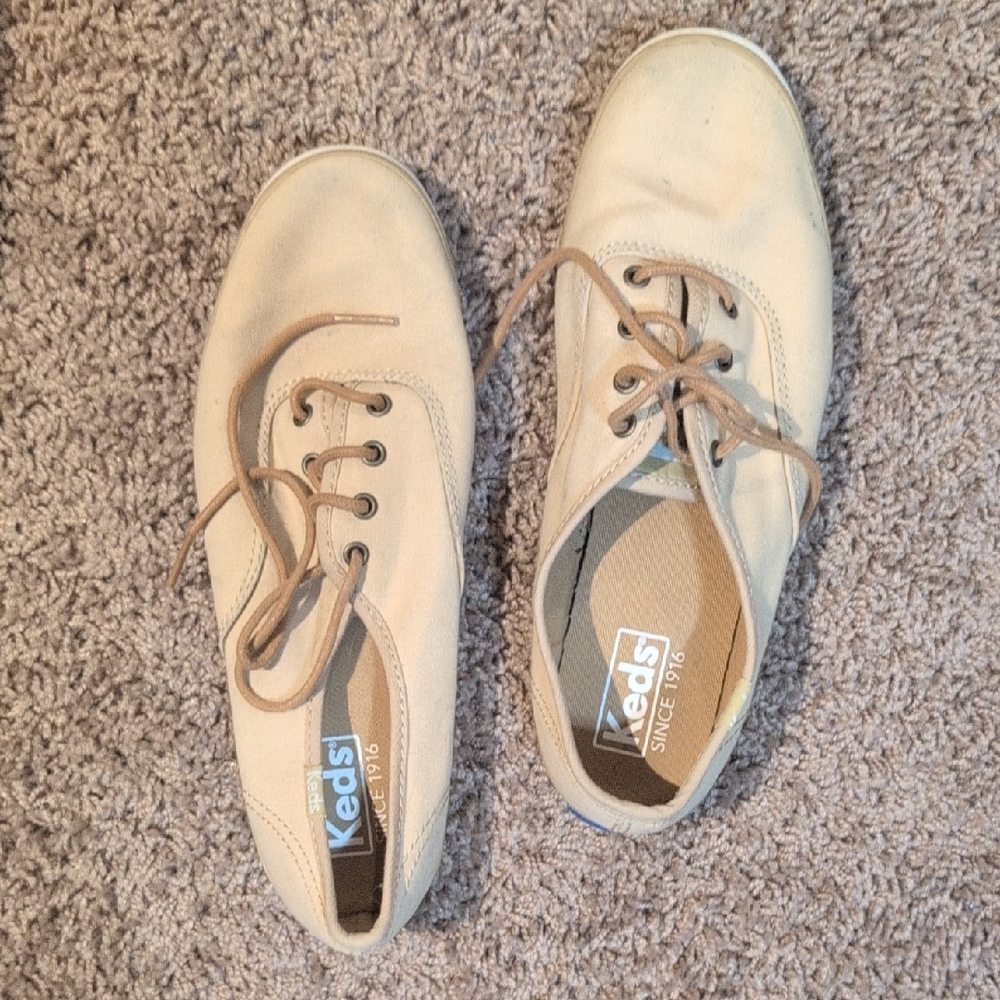Keds Light Tan Canvas Sneakers